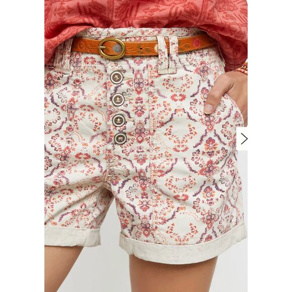 NWT Anthropologie Pilcro The Wanderer Shorts in Boho Medallion Print sz 32 - Picture 2 of 11